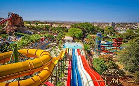 Spazzio diRoma RM Hospedagem com Acesso Acqua Park/Splash